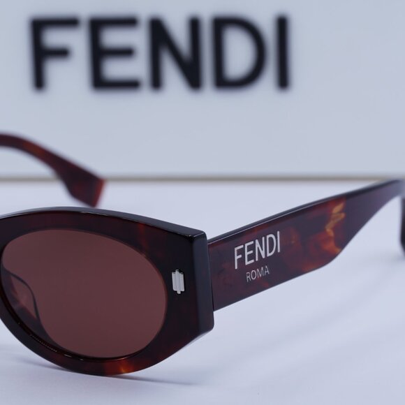 Final Price! Fendi FE40125F 54S Sunglasses main image 7